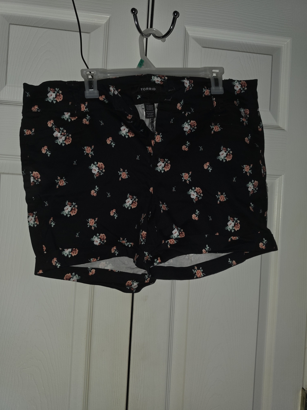 torrid Black Floral Cotton-Blend Shorts